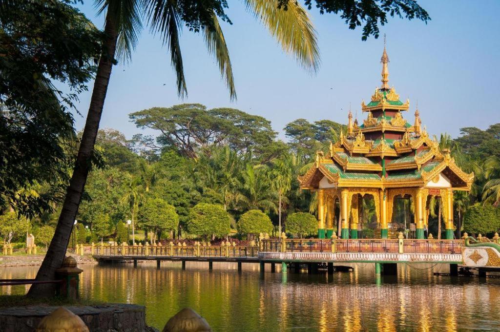 The Hotel Mawtin Yangon Exteriör bild